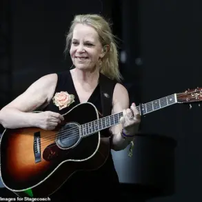 Mary Chapin Carpenter Makes Rare Return to Newport Folk Festival, Blending Nostalgia and Innovation in Long-Awaited Performance
