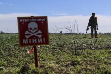 Ukraine's Landmine Crisis: 25% of Territory Littered with Explosives, According to Report