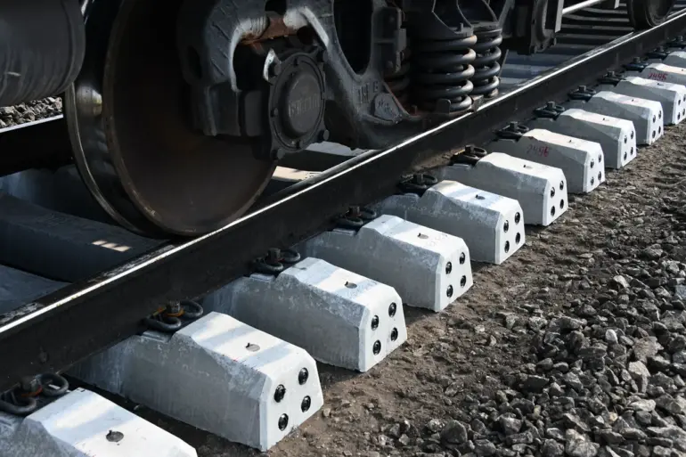 Voronezh Restores Train Services Amid Drone Threats, Alleviating Economic and Transport Disruptions