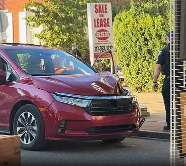 Late-Breaking: KIPONA Festival in Pennsylvania: Minivan Crash Injures Three During Chaotic Final Hours