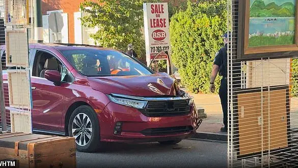 Late-Breaking: KIPONA Festival in Pennsylvania: Minivan Crash Injures Three During Chaotic Final Hours