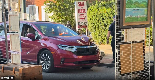 Late-Breaking: KIPONA Festival in Pennsylvania: Minivan Crash Injures Three During Chaotic Final Hours