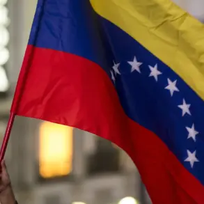 Venezuelan Fighter Jets Conduct Two Overflights of U.S. Navy Destroyer in International Waters, Raising Concerns